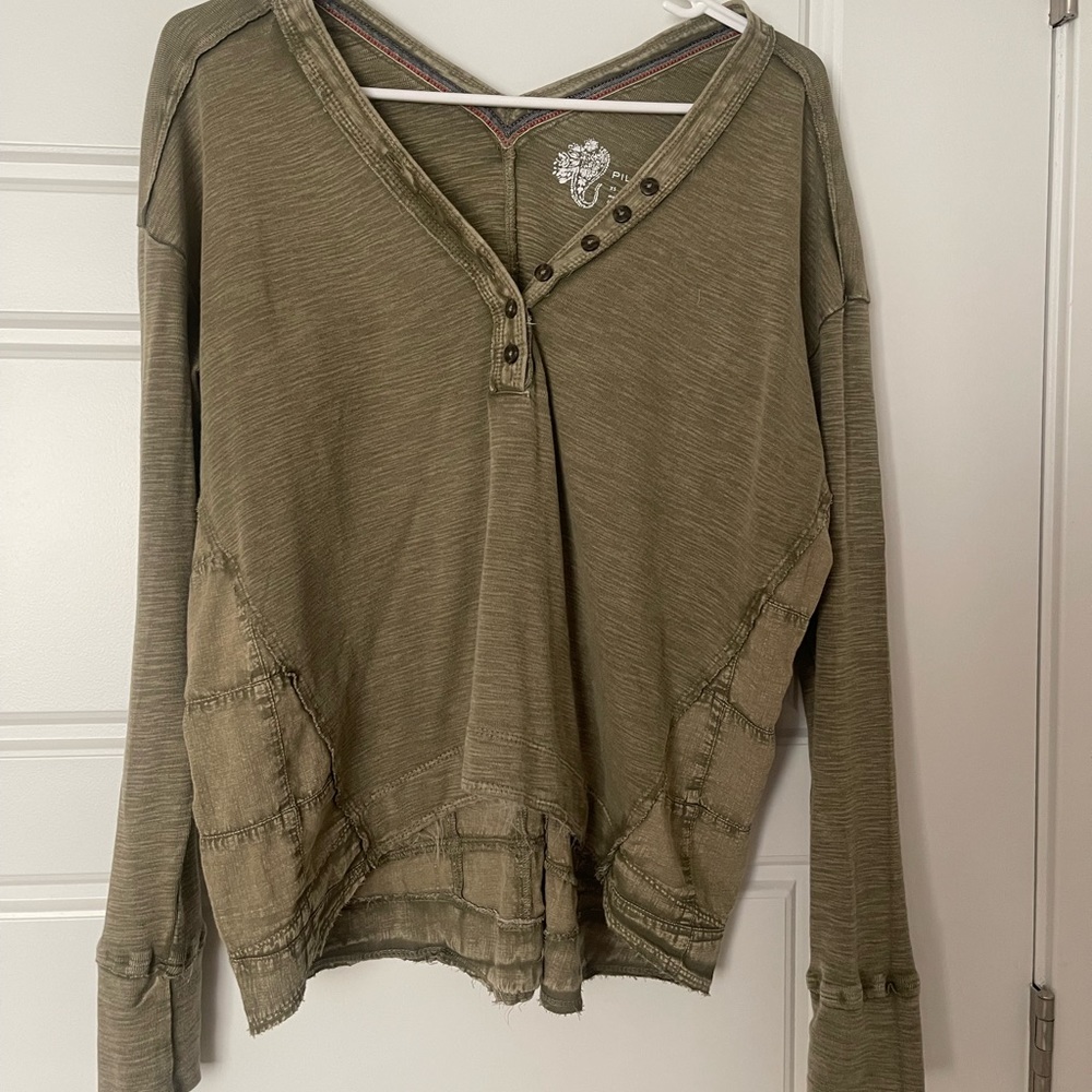 Anthropology long sleeve shirt. Brand new. Has not been worn.